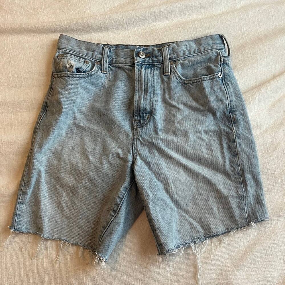 Madewell High Rise Vintage Style light wash Jean Shorts size 26
